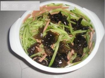 木耳拌瓜丝怎么做，木耳拌瓜丝怎么做好吃，木耳拌瓜丝做法