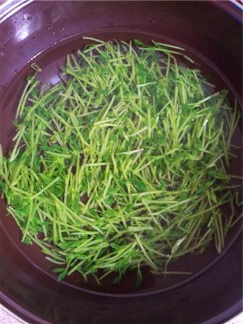 凉拌豌豆苗怎么做，凉拌豌豆苗怎么做好吃，凉拌豌豆苗做法