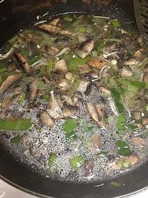 酥皮奶油菌菇汤怎么做，酥皮奶油菌菇汤怎么做好吃，酥皮奶油菌菇汤做法