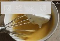 草莓奶油蛋糕卷怎么做，草莓奶油蛋糕卷怎么做好吃，草莓奶油蛋糕卷做法
