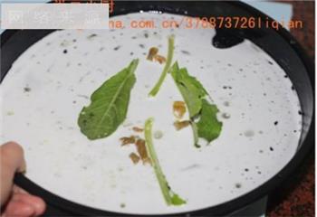 酸豆角瘦肉肠粉怎么做，酸豆角瘦肉肠粉怎么做好吃，酸豆角瘦肉肠粉做法