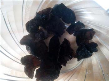 凉拌豇豆木耳怎么做，凉拌豇豆木耳怎么做好吃，凉拌豇豆木耳做法
