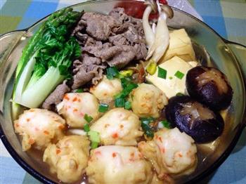 寿喜牛肉龙虾丸火锅怎么做，寿喜牛肉龙虾丸火锅怎么做好吃，寿喜牛肉龙虾丸火锅做法