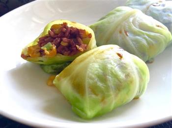 圆白菜包饭怎么做，圆白菜包饭怎么做好吃，圆白菜包饭做法