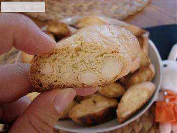 意式香脆杏仁饼干怎么做，意式香脆杏仁饼干怎么做好吃，意式香脆杏仁饼干做法