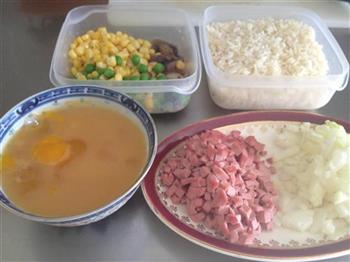 蛋包韩式辣酱饭怎么做，蛋包韩式辣酱饭怎么做好吃，蛋包韩式辣酱饭做法
