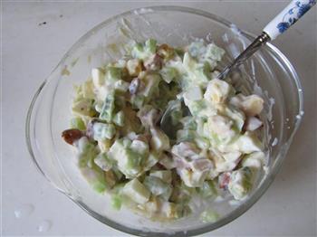 鸡蛋三明治怎么做，鸡蛋三明治怎么做好吃，鸡蛋三明治做法