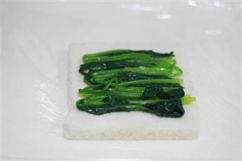 菠菜芝士吐司卷怎么做，菠菜芝士吐司卷怎么做好吃，菠菜芝士吐司卷做法