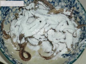 椒盐香酥鱿须怎么做，椒盐香酥鱿须怎么做好吃，椒盐香酥鱿须做法