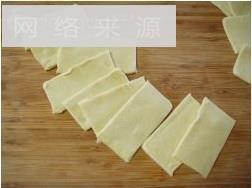 QQ香肠一口酥怎么做，QQ香肠一口酥怎么做好吃，QQ香肠一口酥做法