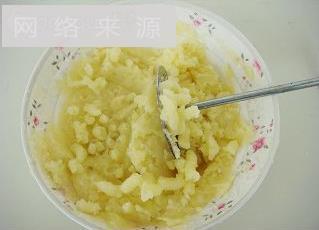 蓝莓土豆泥怎么做，蓝莓土豆泥怎么做好吃，蓝莓土豆泥做法