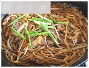 干炒牛河怎么做，干炒牛河怎么做好吃，干炒牛河做法