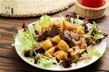 黑胡椒苹果牛肉粒怎么做，黑胡椒苹果牛肉粒怎么做好吃，黑胡椒苹果牛肉粒做法