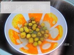 皱纹手剥小土豆怎么做，皱纹手剥小土豆怎么做好吃，皱纹手剥小土豆做法