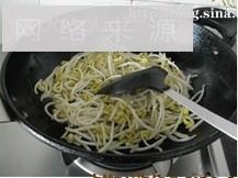 油豆腐炒豆芽怎么做，油豆腐炒豆芽怎么做好吃，油豆腐炒豆芽做法