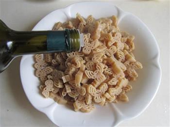 香菇酱意粉怎么做，香菇酱意粉怎么做好吃，香菇酱意粉做法
