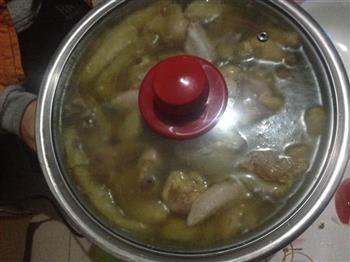 滋补湛江鸡煲怎么做，滋补湛江鸡煲怎么做好吃，滋补湛江鸡煲做法