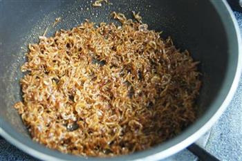 日式小银鱼饭团怎么做，日式小银鱼饭团怎么做好吃，日式小银鱼饭团做法
