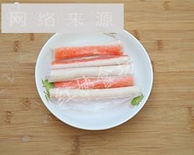 香蕉蟹棒卷怎么做，香蕉蟹棒卷怎么做好吃，香蕉蟹棒卷做法