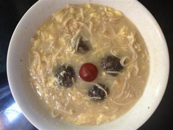 金针菇肉丸鸡蛋汤怎么做，金针菇肉丸鸡蛋汤怎么做好吃，金针菇肉丸鸡蛋汤做法
