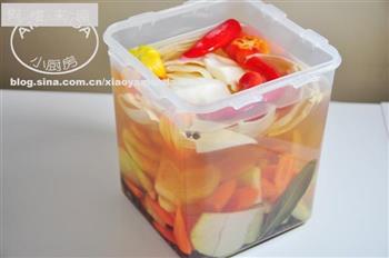 保鲜盒做泡菜怎么做，保鲜盒做泡菜怎么做好吃，保鲜盒做泡菜做法