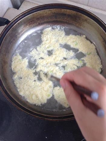 鸡蛋西红柿汤怎么做，鸡蛋西红柿汤怎么做好吃，鸡蛋西红柿汤做法