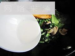 椒油口蘑小油菜怎么做，椒油口蘑小油菜怎么做好吃，椒油口蘑小油菜做法