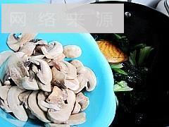 椒油口蘑小油菜怎么做，椒油口蘑小油菜怎么做好吃，椒油口蘑小油菜做法