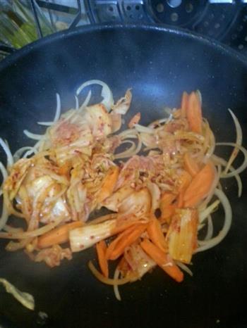 泡菜牛肉锅怎么做，泡菜牛肉锅怎么做好吃，泡菜牛肉锅做法