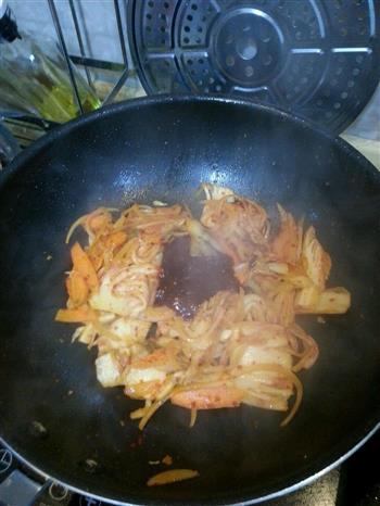泡菜牛肉锅怎么做，泡菜牛肉锅怎么做好吃，泡菜牛肉锅做法