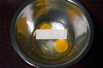 香葱咸蛋卷怎么做，香葱咸蛋卷怎么做好吃，香葱咸蛋卷做法