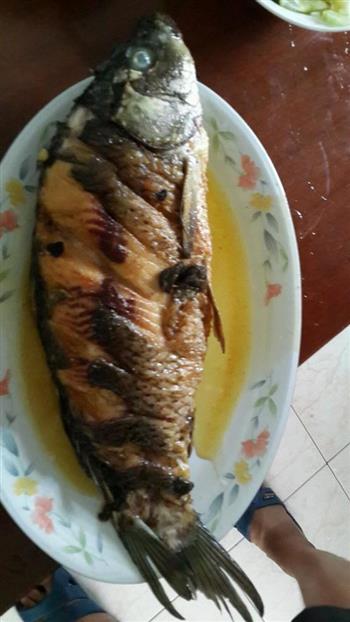 湘味黄焖酸辣鲤鱼怎么做，湘味黄焖酸辣鲤鱼怎么做好吃，湘味黄焖酸辣鲤鱼做法