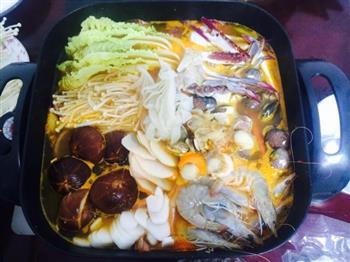 部队火锅—海鲜豪华版怎么做，部队火锅—海鲜豪华版怎么做好吃，部队火锅—海鲜豪华版做法