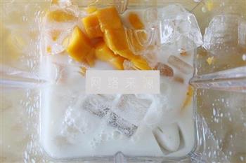 芒果思慕雪怎么做，芒果思慕雪怎么做好吃，芒果思慕雪做法