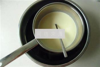 柠檬奶冻怎么做，柠檬奶冻怎么做好吃，柠檬奶冻做法