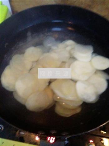 香辣薯片怎么做，香辣薯片怎么做好吃，香辣薯片做法