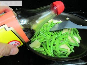 四季豆烧土豆怎么做，四季豆烧土豆怎么做好吃，四季豆烧土豆做法