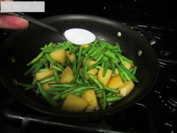四季豆烧土豆怎么做，四季豆烧土豆怎么做好吃，四季豆烧土豆做法