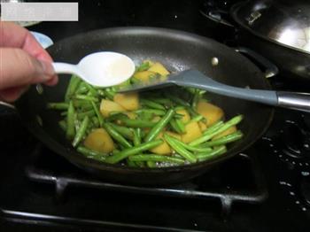 四季豆烧土豆怎么做，四季豆烧土豆怎么做好吃，四季豆烧土豆做法