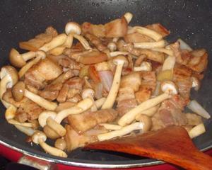 黑豆系列-黑豆腐泡菜锅怎么做，黑豆系列-黑豆腐泡菜锅怎么做好吃，黑豆系列-黑豆腐泡菜锅做法