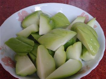 佛手瓜黄豆鸡脚汤怎么做，佛手瓜黄豆鸡脚汤怎么做好吃，佛手瓜黄豆鸡脚汤做法