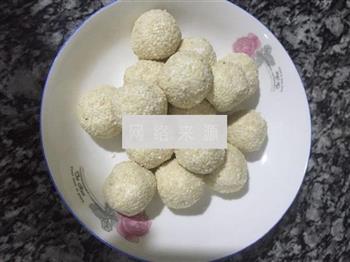 芝麻丸怎么做，芝麻丸怎么做好吃，芝麻丸做法