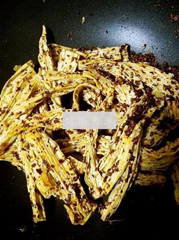 自制辣条怎么做，自制辣条怎么做好吃，自制辣条做法