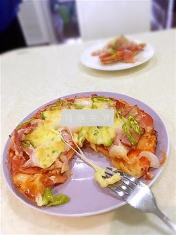 培根火腿披萨怎么做，培根火腿披萨怎么做好吃，培根火腿披萨做法