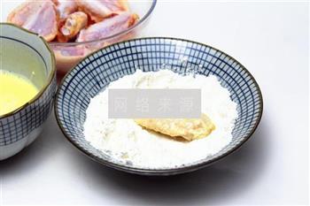 香辣炸鸡翅怎么做，香辣炸鸡翅怎么做好吃，香辣炸鸡翅做法