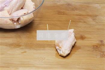 香辣炸鸡翅怎么做，香辣炸鸡翅怎么做好吃，香辣炸鸡翅做法