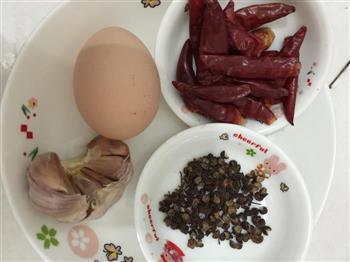 家常水煮鱼怎么做，家常水煮鱼怎么做好吃，家常水煮鱼做法