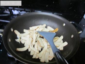 大蒜炒香干怎么做，大蒜炒香干怎么做好吃，大蒜炒香干做法