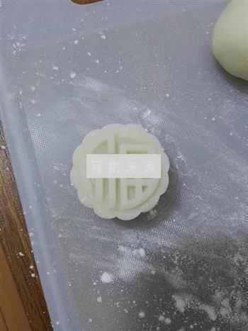 冰皮白豆沙月饼怎么做，冰皮白豆沙月饼怎么做好吃，冰皮白豆沙月饼做法
