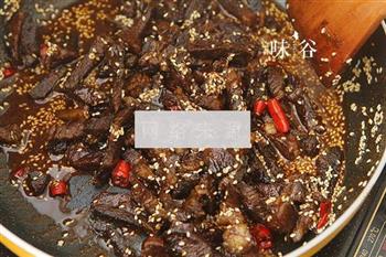 麻辣牛肉条怎么做，麻辣牛肉条怎么做好吃，麻辣牛肉条做法